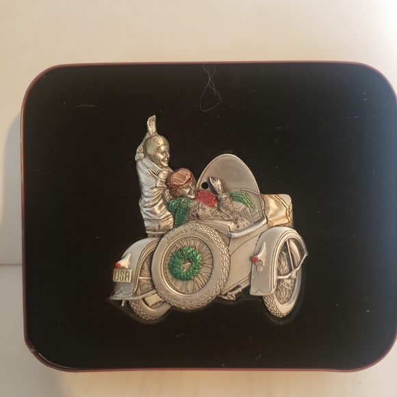 Harley-Davidson 95th Anniversary Pewter Christmas Ornament in Original Tin Box - Picture 2 of 5